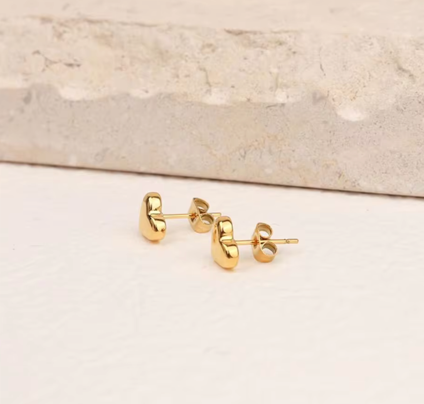 Waterproof Little Heart Earring • Heart Earstud Gold • Minimalist Earring • Earring gold silver