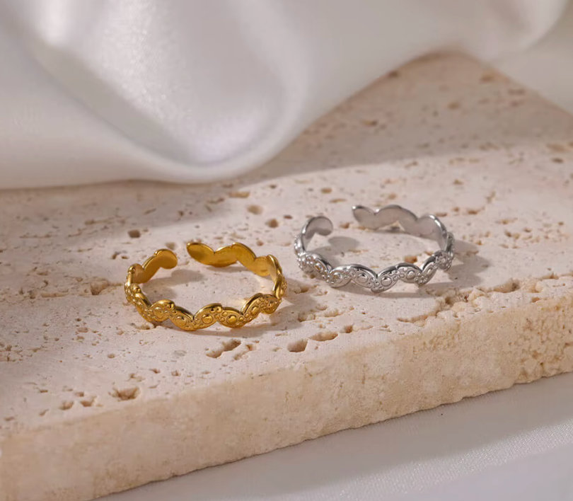 Waterproof Bestseller wave ring • Gold ring