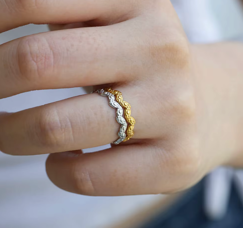 Waterproof Bestseller wave ring • Gold ring